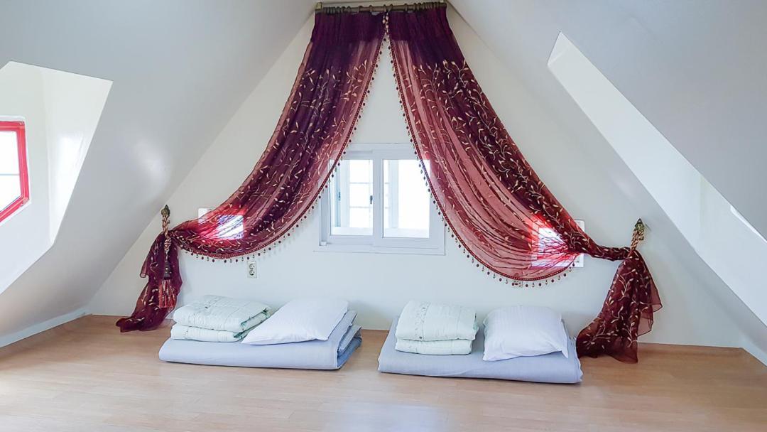 Jeju Sea Palace Pension Екстер'єр фото